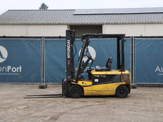 2009-hyundai-18b-7-45335097