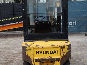 2009-hyundai-18b-7-45335100