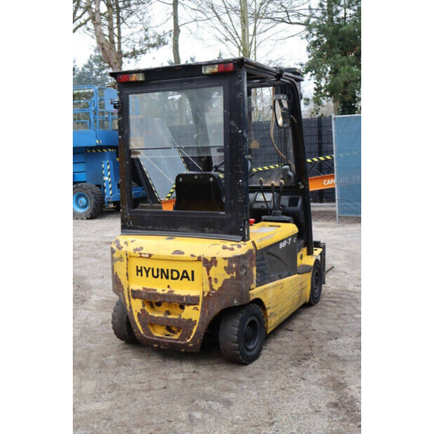 2009 Hyundai 18B-7-45335101