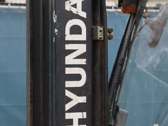 2009-hyundai-18b-7-45335107