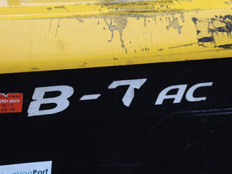 2009-hyundai-18b-7-45335110