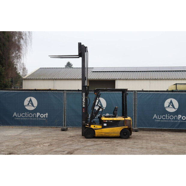 2009 Hyundai 18B-7-45335130