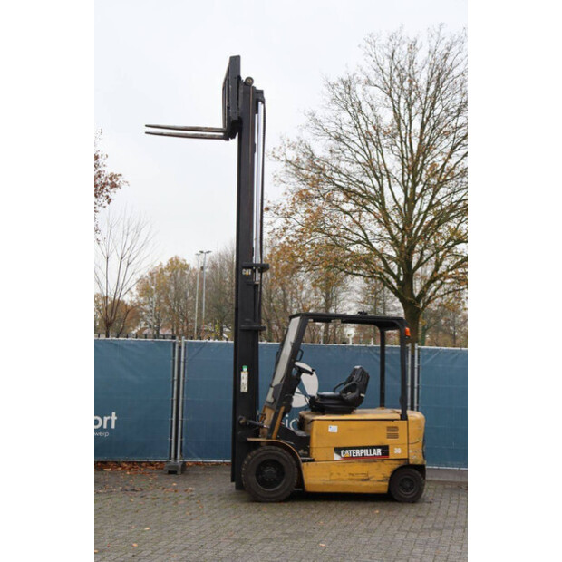 Caterpillar EP30K-45335610