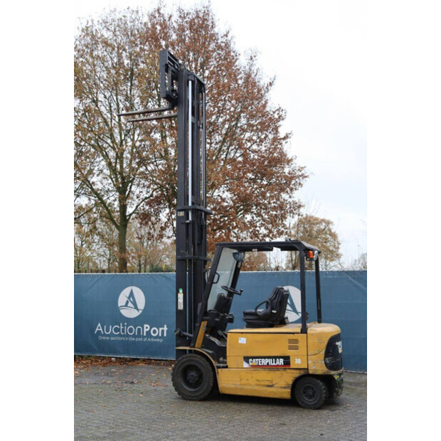 Caterpillar EP30K-45335612