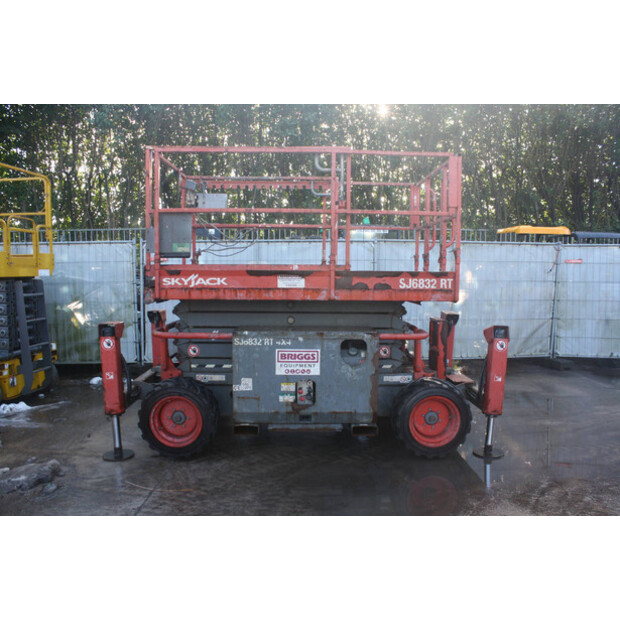 2016 SkyJack SJ6832RT-45335634