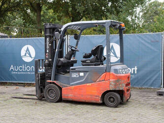 2014-toyota-8fbmt30-1413810-45335699