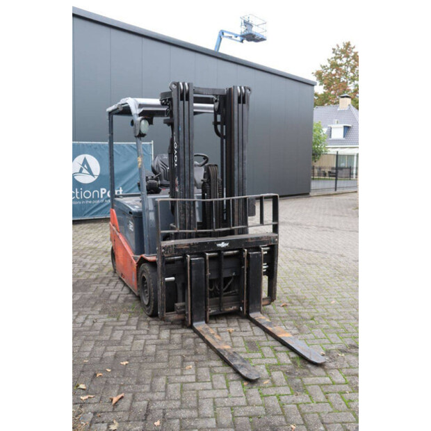 2014 تويوتا 8FBMT30-45335703