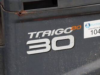 2014-toyota-8fbmt30-1413810-45335711