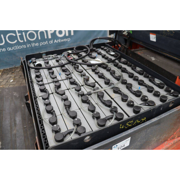 2014 تويوتا 8FBMT30-45335727