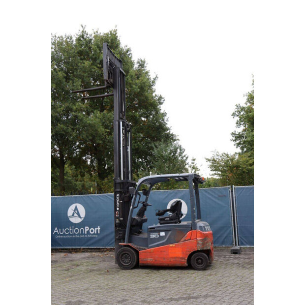 2014 تويوتا 8FBMT30-45335733