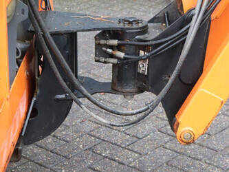 2006-jlg-600aj-1413813-45335780