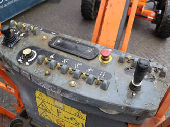 2006-jlg-600aj-1413813-45335794