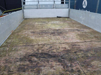 2015-fuso-canter-45336181