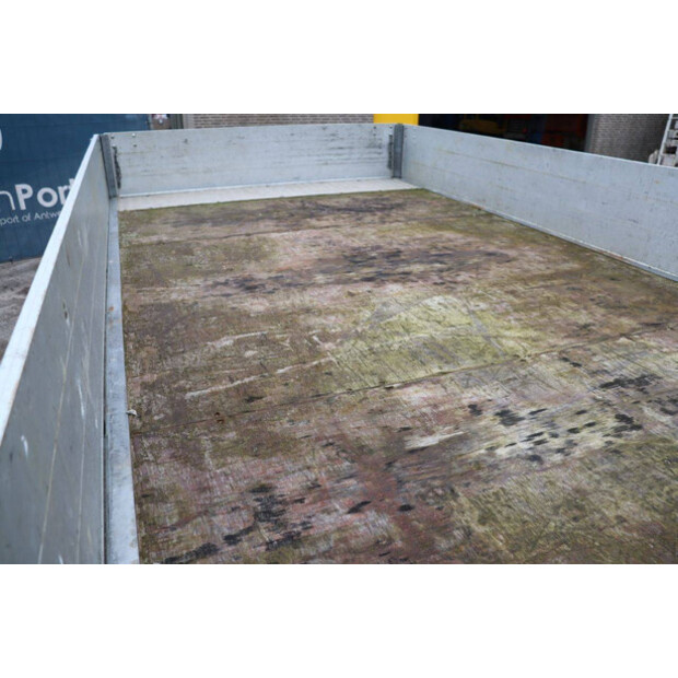 2015 Fuso CANTER-45336182