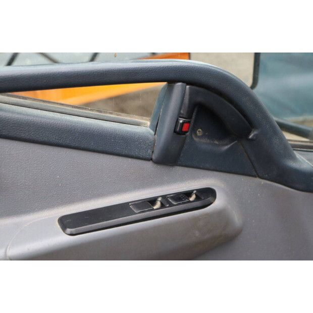 2015 Fuso CANTER-45336185