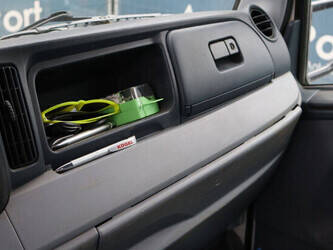 2015-fuso-canter-45336199