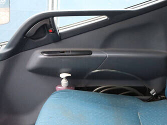 2015-fuso-canter-45336200