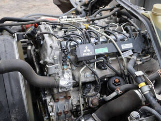 2015-fuso-canter-45336203