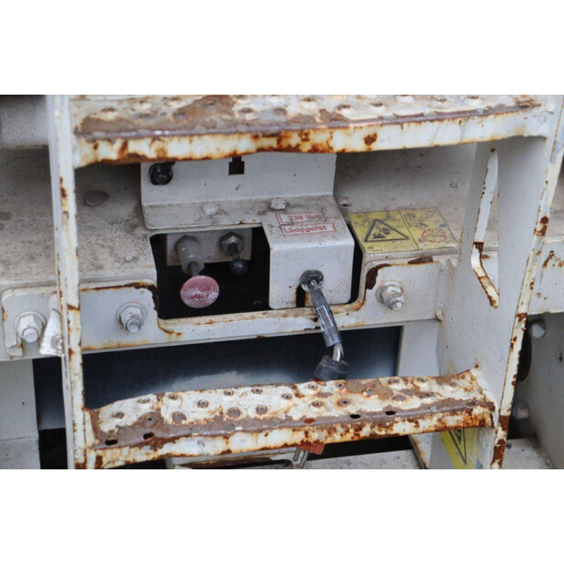 2013 جيني GS-3246-45336273