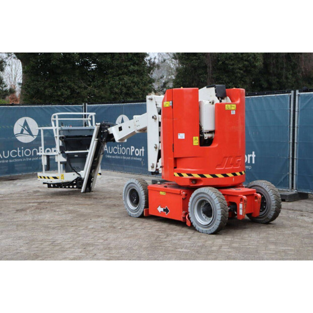 2016 جيه ال جي E300AJP-45336290