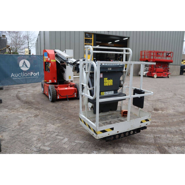 2016 جيه ال جي E300AJP-45336293