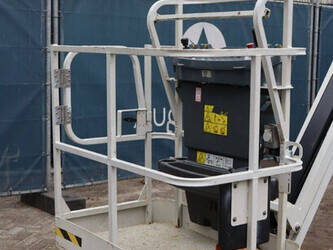 2016-jlg-e300ajp-45336296