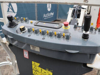 2016-jlg-e300ajp-45336300