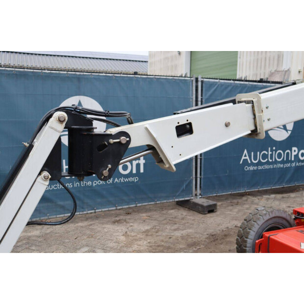 2016 جيه ال جي E300AJP-45336302