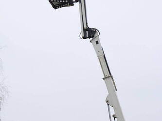 2016-jlg-e300ajp-45336317