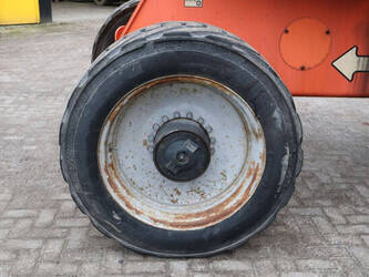 2012-jlg-1250ajp-1413831-45336367