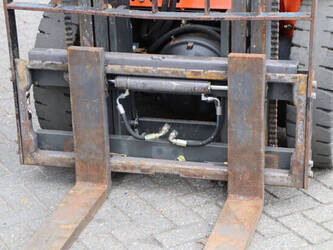 nissan-fd02a25q-1413843-45336771