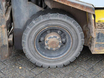 nissan-25-1413844-45336811