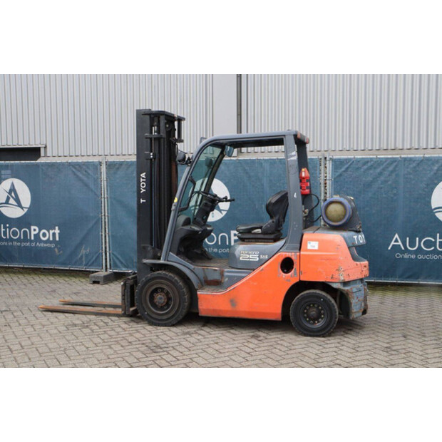 2012 تويوتا 02-8FGF25-45336912