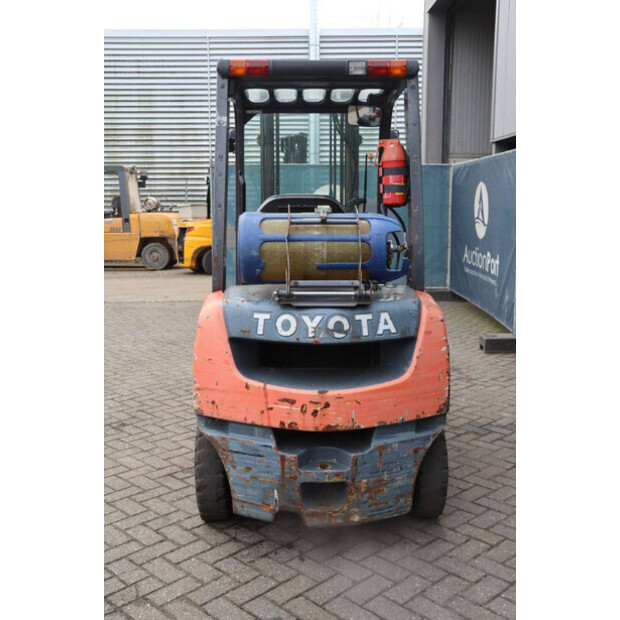 2012 تويوتا 02-8FGF25-45336914