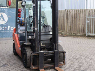 2012-toyota-02-8fgf25-1413847-45336916