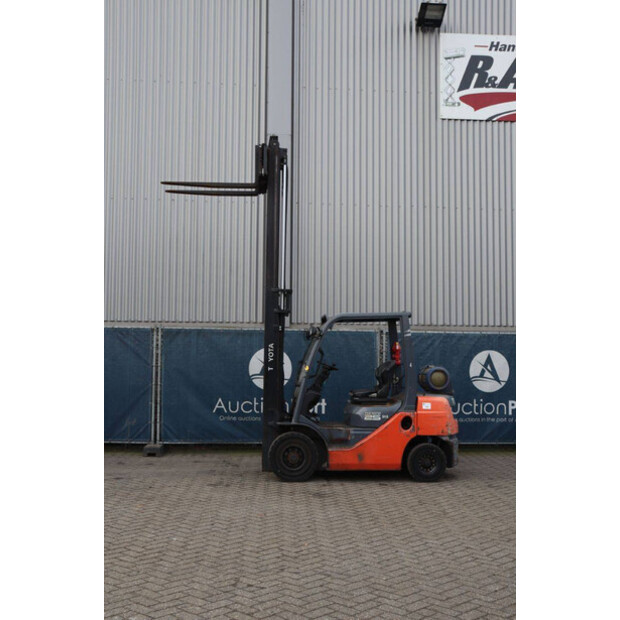 2012 تويوتا 02-8FGF25-45336946