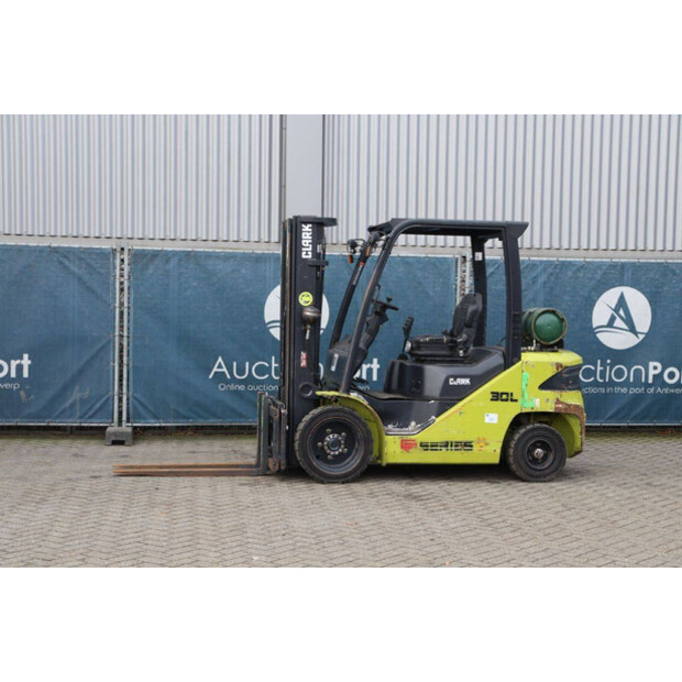 2019 Clark S30L-45336949