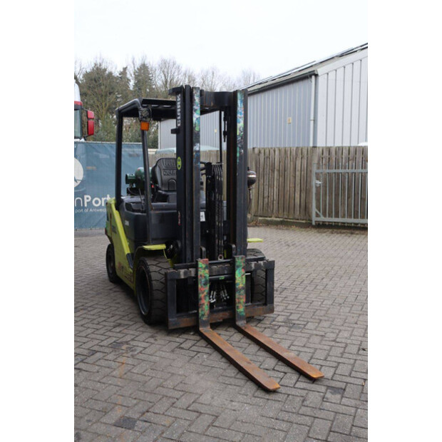 2019 Clark S30L-45336955