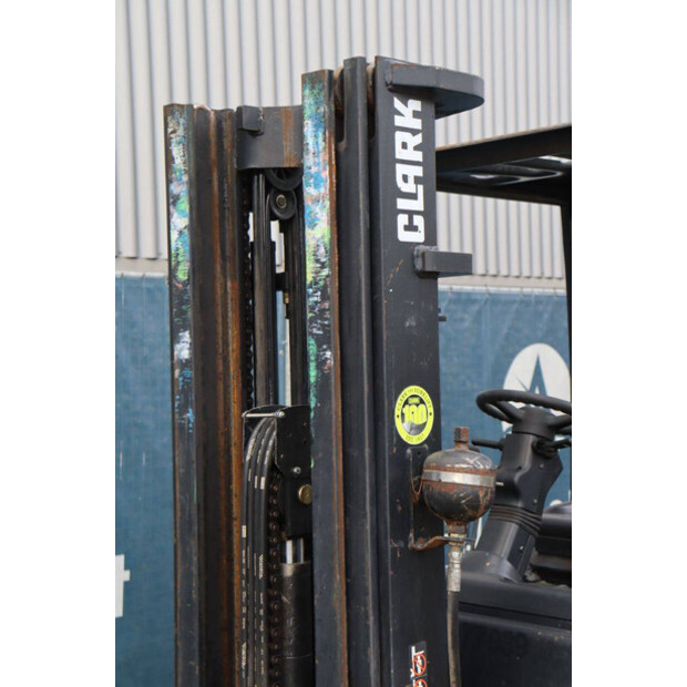 2019 Clark S30L-45336960