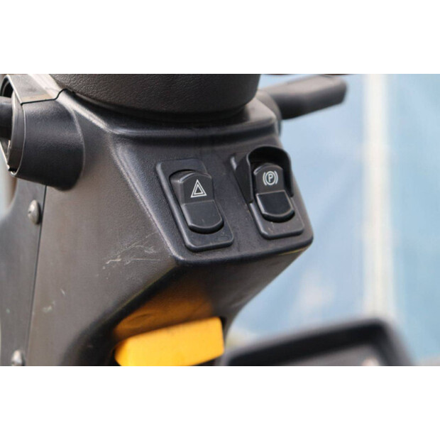 2019 Clark S30L-45336976