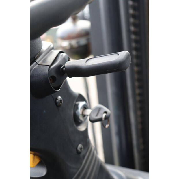 2019 Clark S30L-45336977