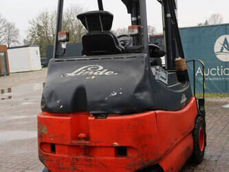 2005-linde-e30-03-600-1413851-45337070