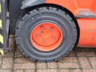 2005-linde-e30-03-600-1413851-45337077