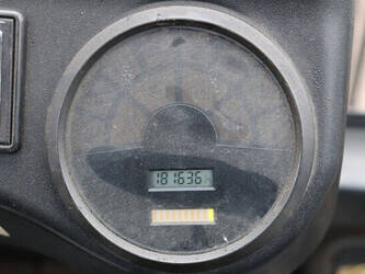 2005-linde-e30-03-600-1413851-45337090