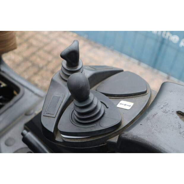 2005 Linde E30/03/600-45337092