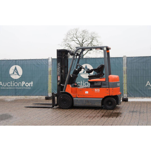 2010 تويوتا 7FBMF25-45337182