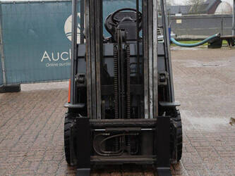 2010-toyota-7fbmf25-1413854-45337187