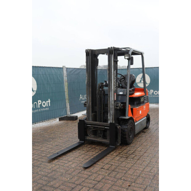 2010 تويوتا 7FBMF25-45337188