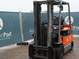 2010-toyota-7fbmf25-1413854-45337188