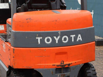2010-toyota-7fbmf25-1413854-45337196